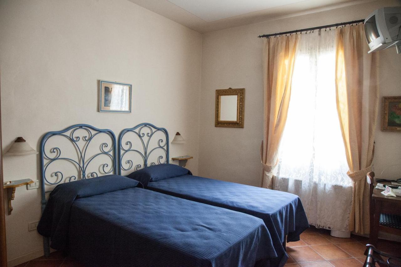 Hotel Locanda Degli Artisti Borgo San Lorenzo Exterior foto